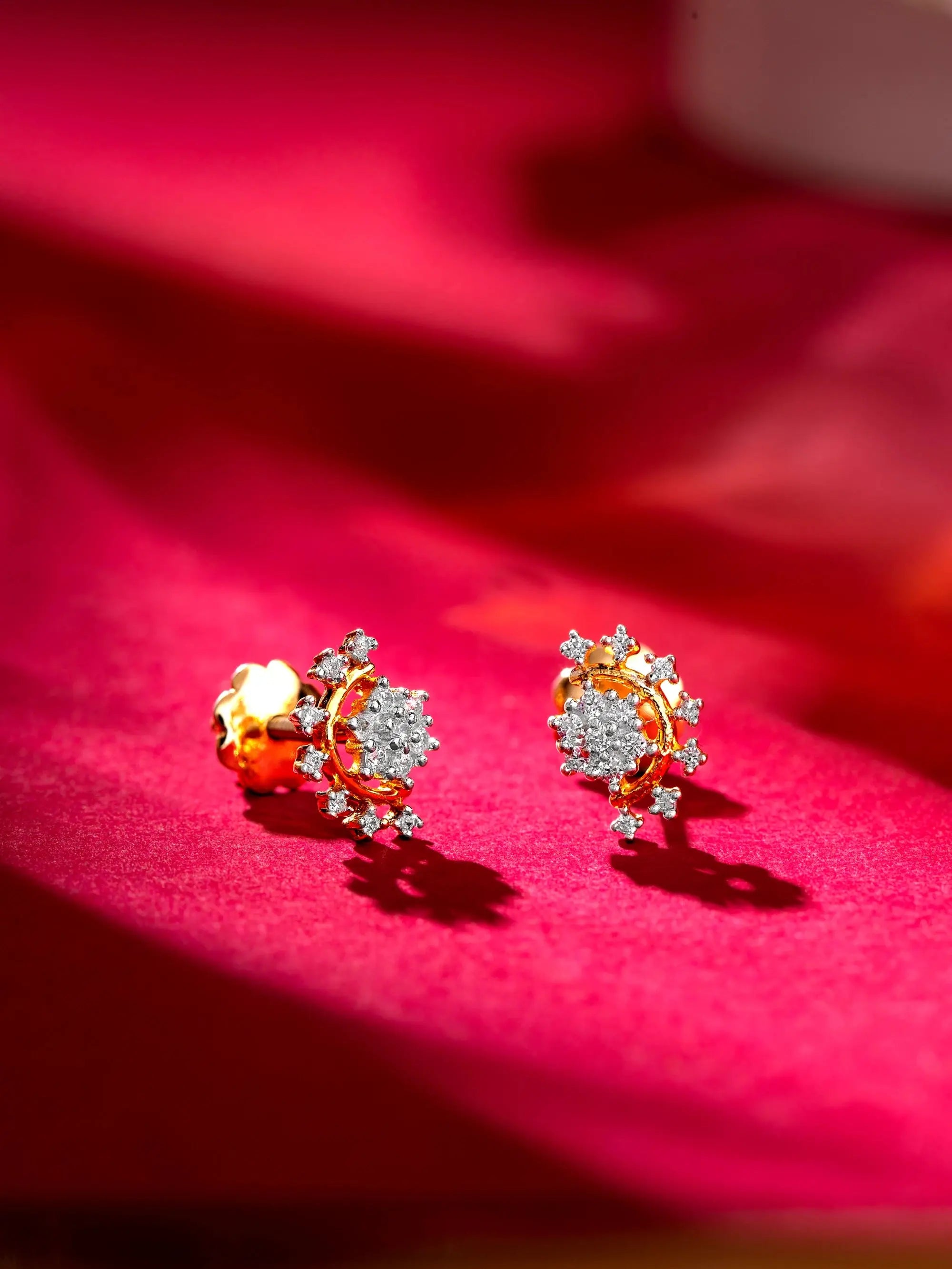 Moon Arched Diamonds – B 18K gold curved diamond earrings by AuDiam