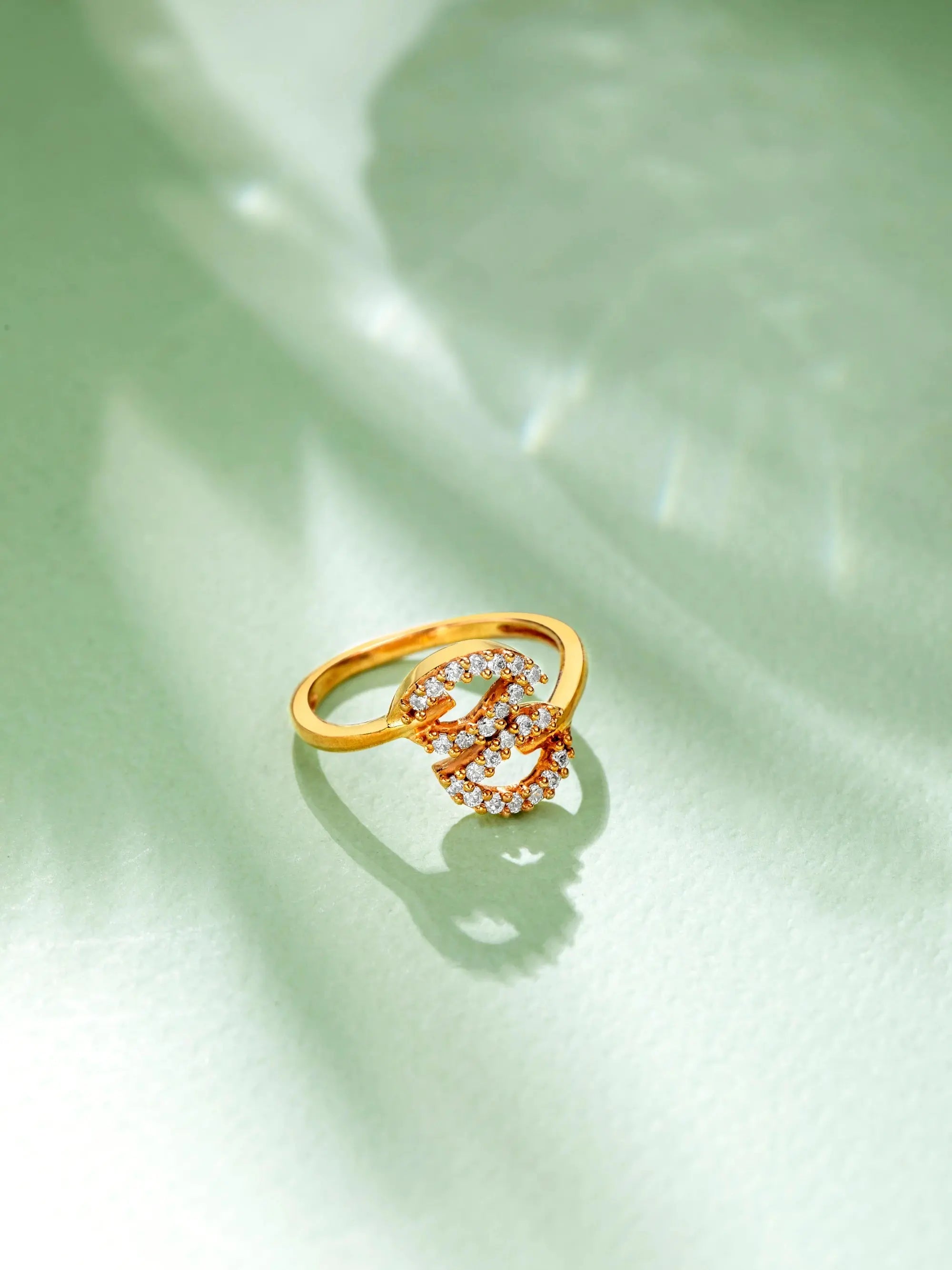 Two-Leaf Diamond Ring Audiam