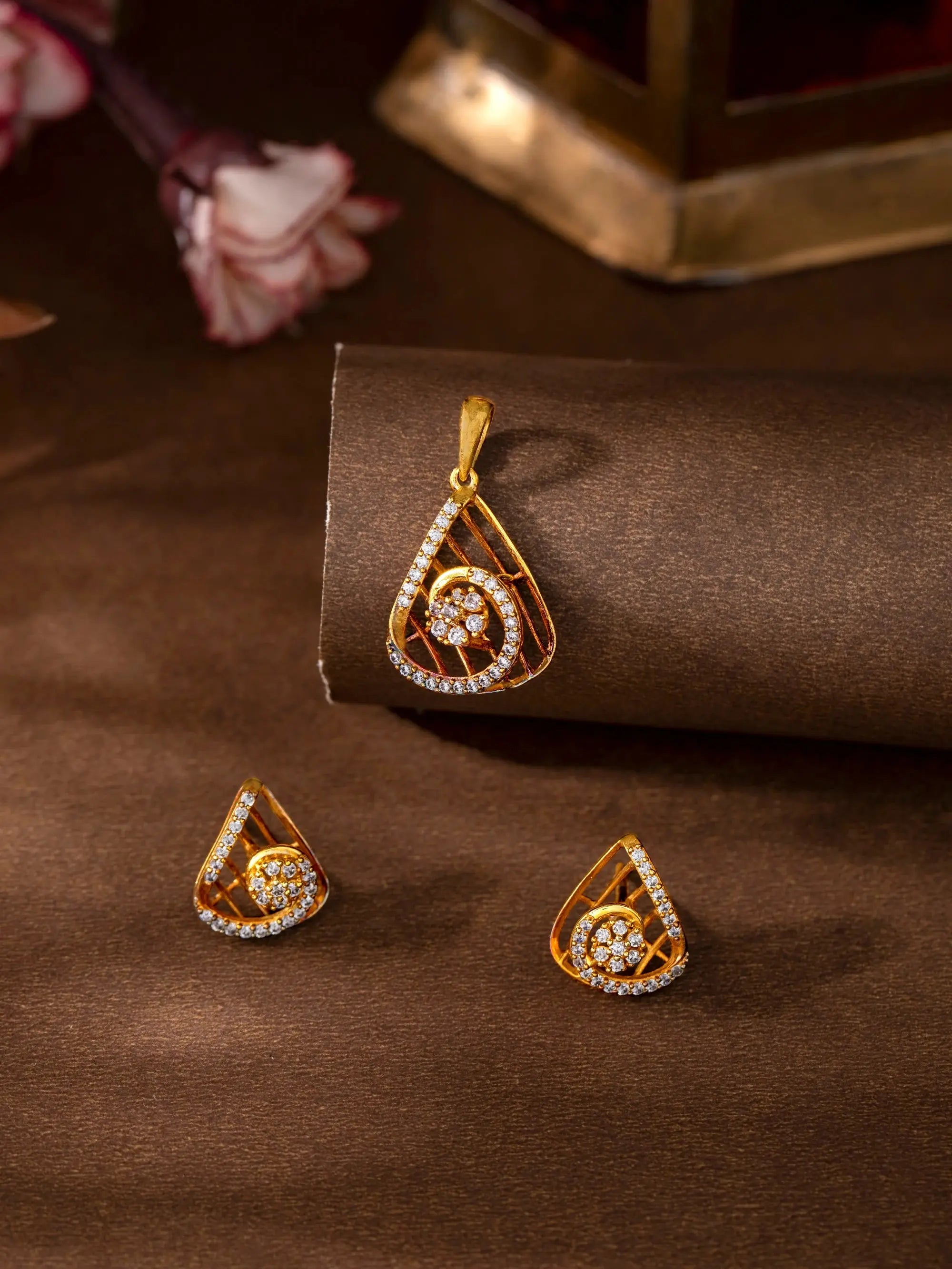 Reuleaux Triangle Snail Diamond Pendant and Ear Studs Set Audiam