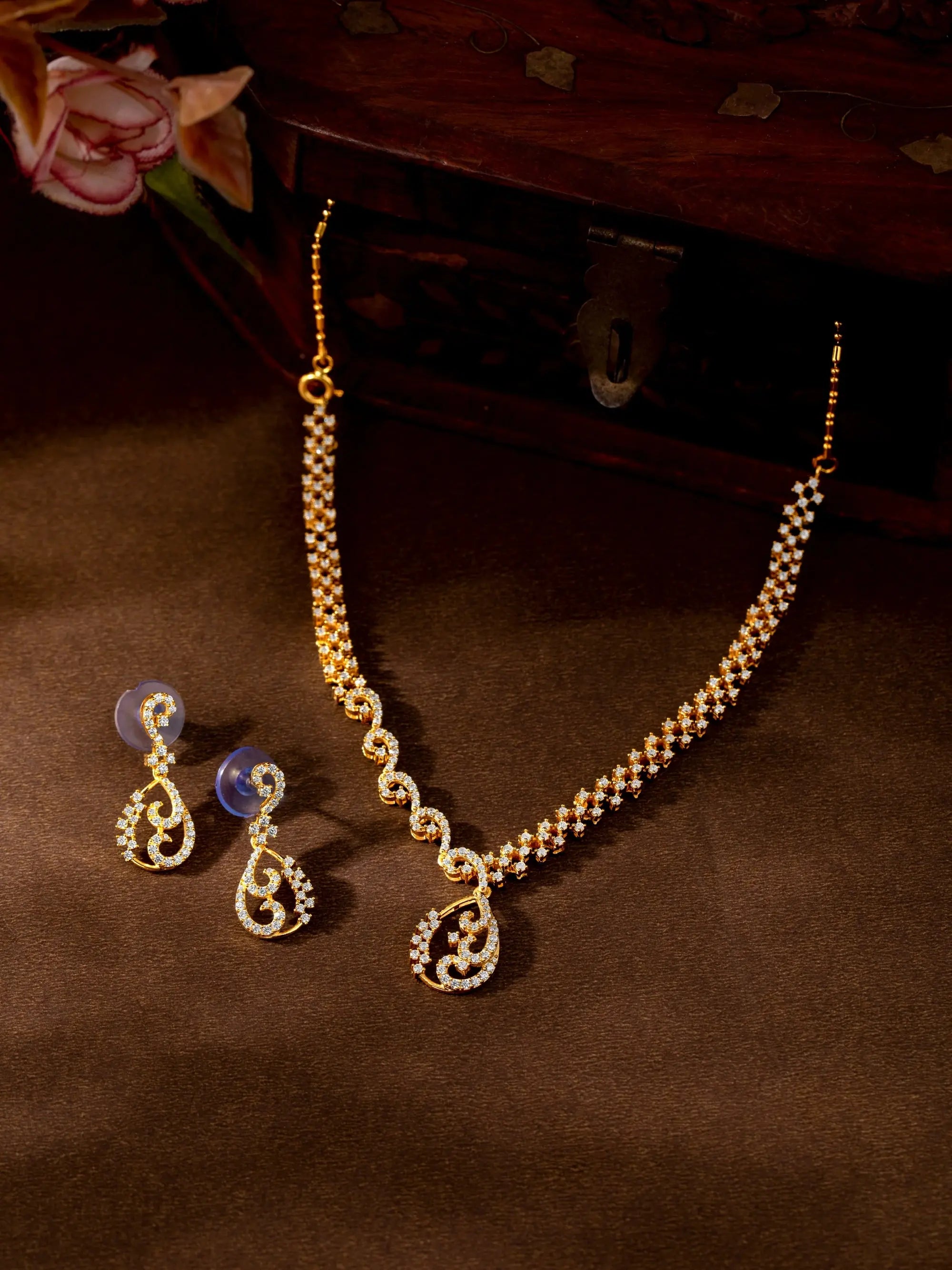 Diamond Lace - Knitted Necklace Audiam