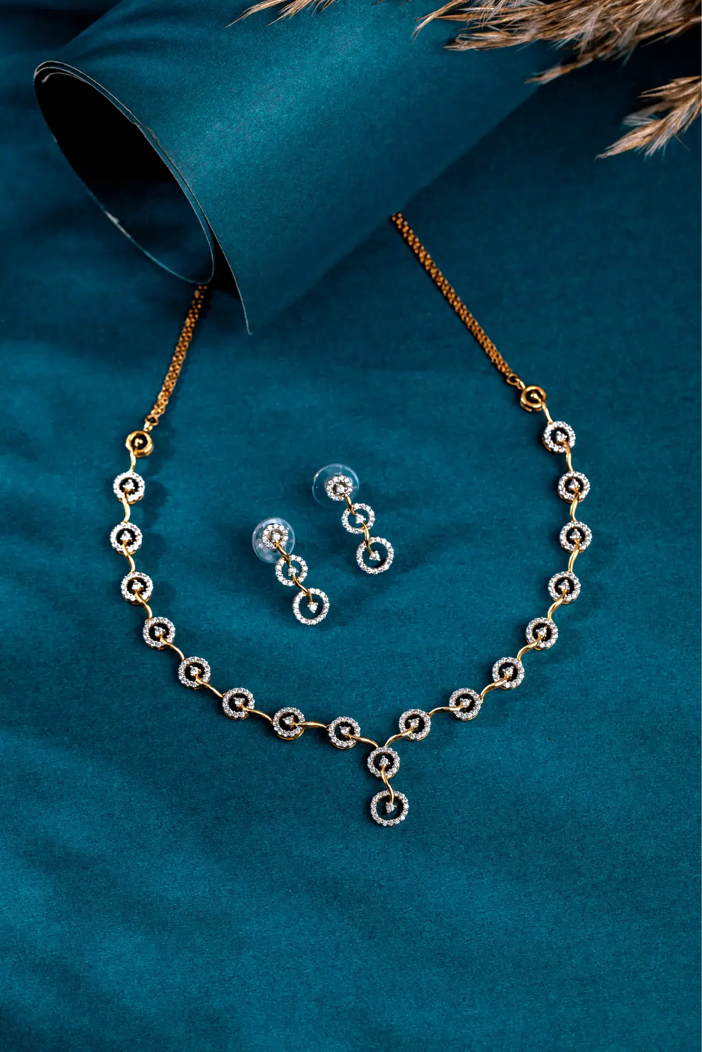 Radiant Diamond Set with Circle Connectors Audiam